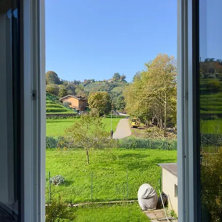 Vista Sui Colli Di *