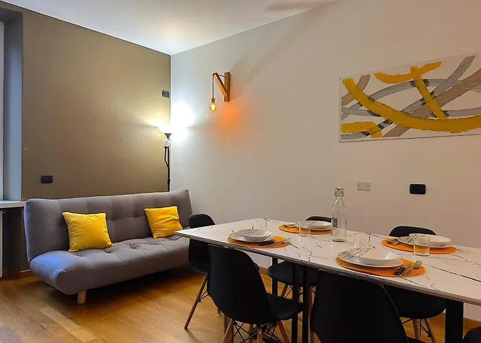 Vista Sui Colli Di Ai Piedi Di Citta Alta *